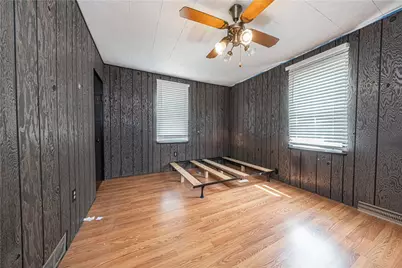 1912 4th Ave, Beaver Falls, PA 15010 - Photo 33