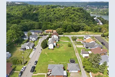 615 Kaye Ave, Monaca, PA 15061 - Photo 9