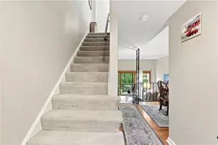 244 Colony Ct, Rosslyn Farms, PA 15205 - Photo 9