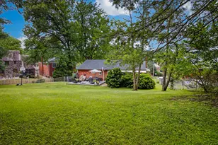 1304 Cochran Rd, Pittsburgh, PA 15243 - Photo 27