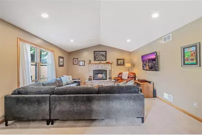 101 Davis Ln, Cecil, PA 15317 - Photo 13