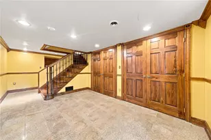2488 Mt Royal Rd, Pittsburgh, PA 15217 - Photo 3