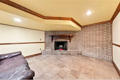 2488 Mount Royal Rd, Pittsburgh, PA 15217 - Photo 5