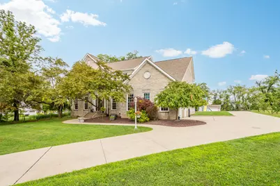 2025 Ridge Road, South Park, PA 15129 - Photo 3