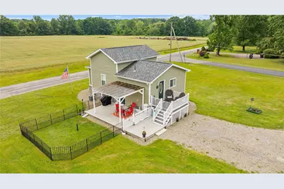 1509 S Darby Rd, Hermitage, PA 16148 - Photo 1