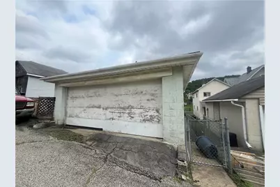 912 Vermont Ave, Glassport, PA 15045 - Photo 3