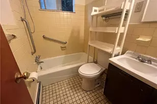 19 Erie Ave, Glassport, PA 15045 - Photo 9