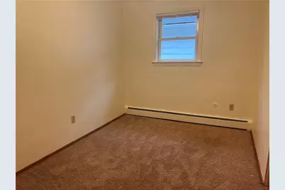 21 Erie Ave, Glassport, PA 15045 - Photo 7
