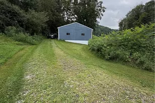 1048 Parkwood Rd, Armstrong-Shelocta, PA 15701 - Photo 15