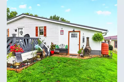 606 Lark Ln, Washington Township, PA 15613 - Photo 3