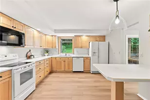 1001 Fassinger Ln, Pittsburgh, PA 15237 - Photo 9