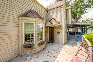 960 S Main St, South Strabane, PA 15301 - Photo 5