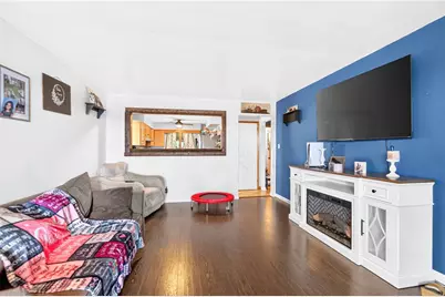715 Locust Ln, Charleroi Boro, PA 15022 - Photo 1