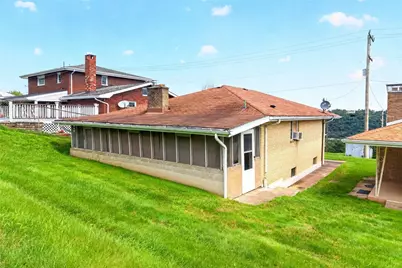 715 Locust Ln, Charleroi Boro, PA 15022 - Photo 29