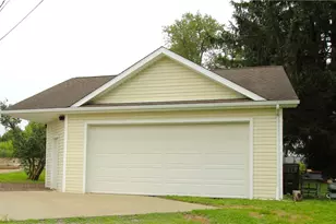 105 Sunset Rd, Lackawannock Township, PA 16148 - Photo 5