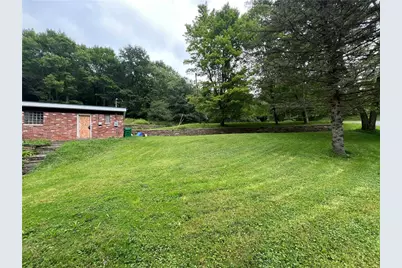 196 Rimp Rd, Summit Township, PA 16002 - Photo 3