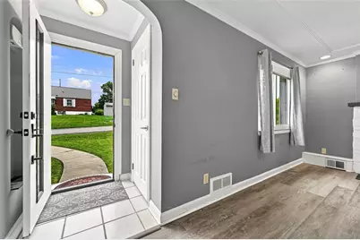 2 Windridge Dr, Pittsburgh, PA 15227 - Photo 5
