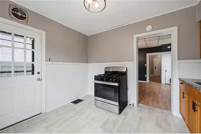 7910 Saint Lawrence Ave, Pittsburgh, PA 15218 - Photo 5