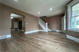 431 W Wayne St, Butler, PA 16001 - Photo 7