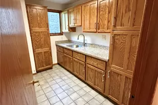 1147 Oakwood Dr, Jefferson Hills, PA 15025 - Photo 11