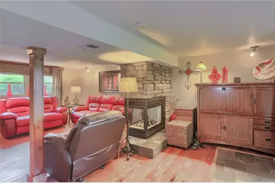 512 Greenwood Drive Ext, Cranberry Township, PA 16066 - Photo 13