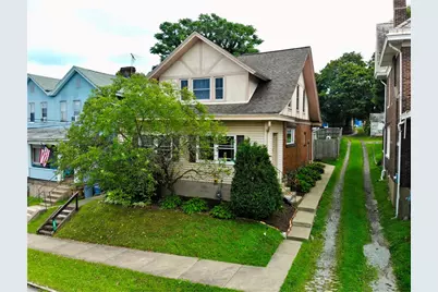 304 N 2nd St, Jeannette, PA 15644 - Photo 1