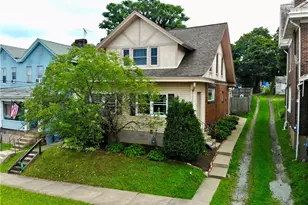 304 N 2nd St, Jeannette, PA 15644 - Photo 1
