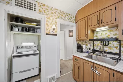 816 Indiana Rd, Verona, PA 15147 - Photo 7