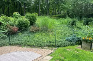 143 Edgewater Dr, Center Township, PA 15061 - Photo 25