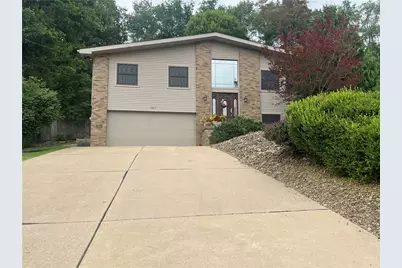 143 Edgewater Dr, Center Township, PA 15061 - Photo 1