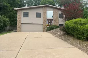 143 Edgewater Dr, Center Township, PA 15061 - Photo 1