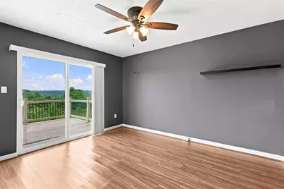 121 Scenic Hill Dr, Carnegie, PA 15106 - Photo 9