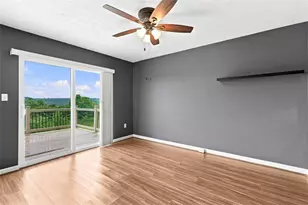 121 Scenic Hill Dr, Carnegie, PA 15106 - Photo 9