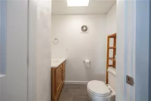 1214 Washington Pike, Collier Township, PA 15017 - Photo 25