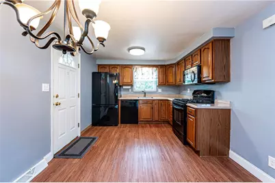 503 Vale Dr, Pittsburgh, PA 15239 - Photo 13