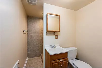 503 Vale Dr, Pittsburgh, PA 15239 - Photo 31