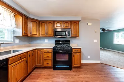 503 Vale Dr, Pittsburgh, PA 15239 - Photo 15