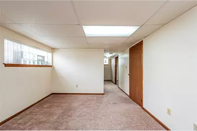 503 Vale Dr, Pittsburgh, PA 15239 - Photo 35