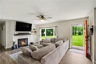 456 E Maitland Ln, New Castle, PA 16105 - Photo 5