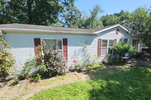 34 1st St, Ellport, PA 16117 - Photo 1