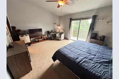 415 Agatha St, Pitcairn, PA 15140 - Photo 19
