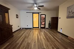 415 Agatha St, Pitcairn, PA 15140 - Photo 3