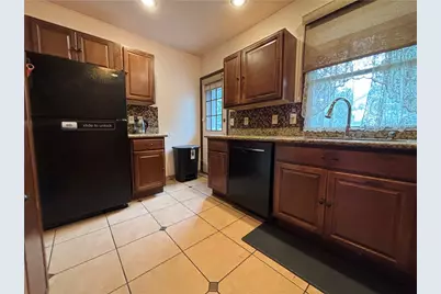 415 Agatha St, Pitcairn, PA 15140 - Photo 7
