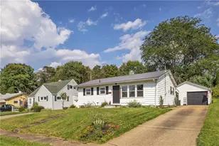 114 Winfield Dr, Grove City Boro, PA 16127 - Photo 1