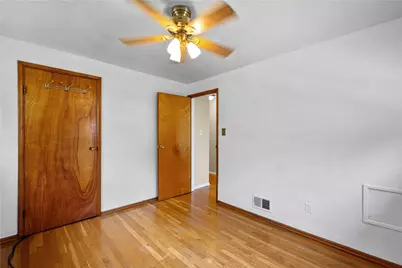 428 Brierly Ln, Pittsburgh, PA 15236 - Photo 21