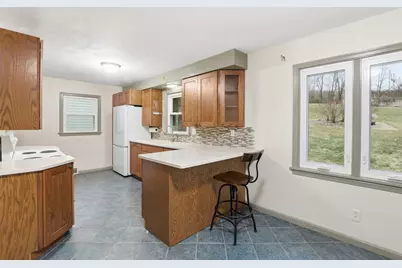 123 Wampum Rd, Big Beaver, PA 16157 - Photo 5