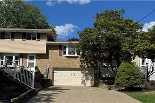 209 Malone Ridge Rd, Canton Township, PA 15301 - Photo 1