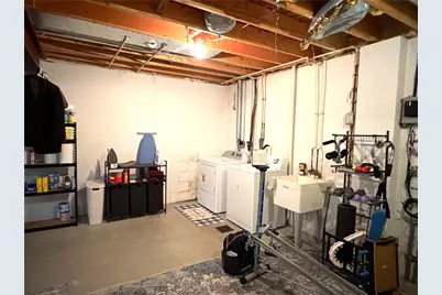 605 Berrington, Bethel Park, PA 15102 - Photo 15