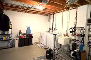605 Berrington, Bethel Park, PA 15102 - Photo 21