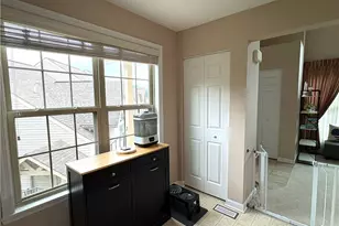 605 Berrington, Bethel Park, PA 15102 - Photo 9
